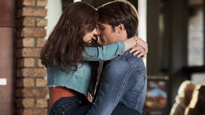 Molly Ringwald Watch The Kissing Booth Full Movie On Netflix The