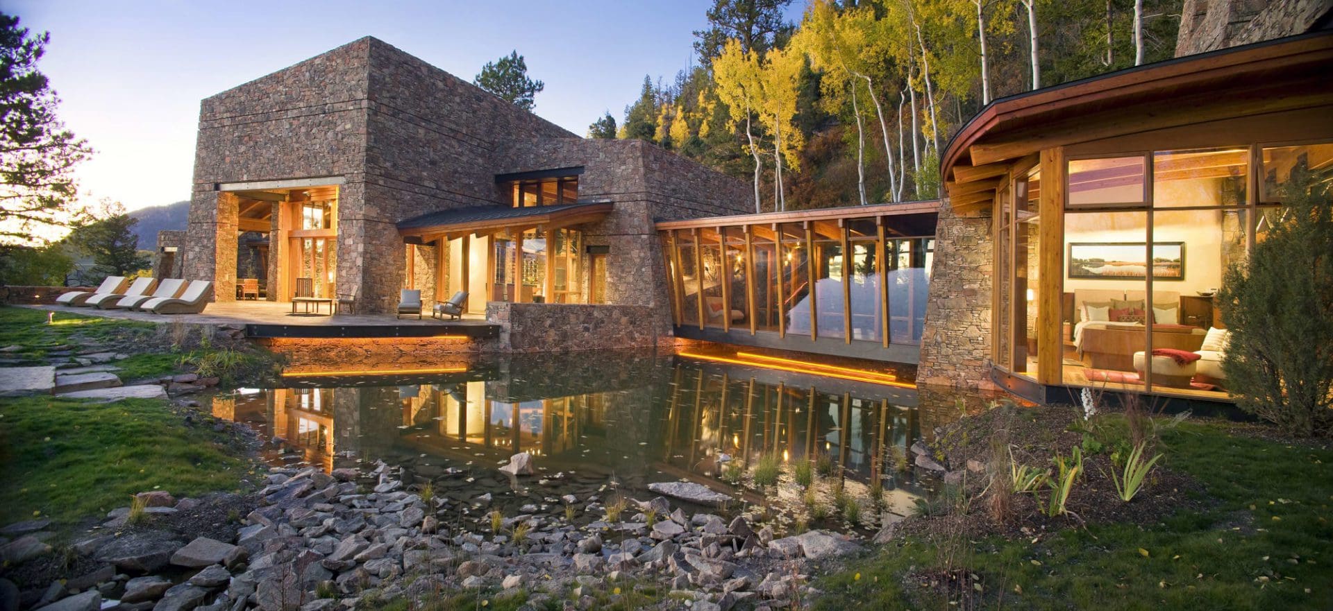 Netflix's The World's Most Amazing Vacation Rentals Season 2 Review