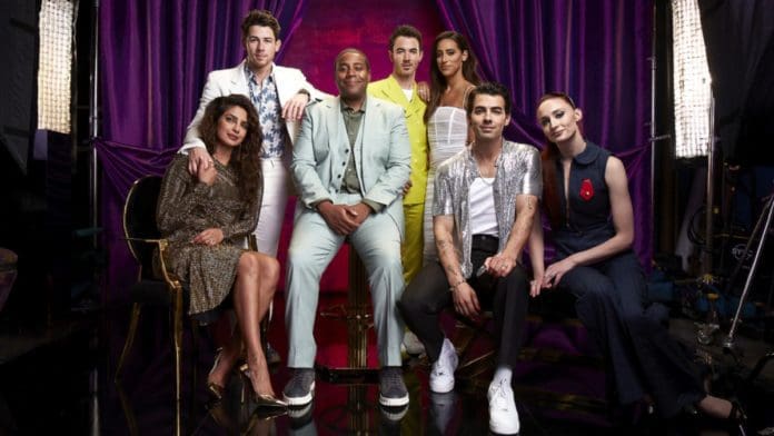 JONAS BROTHERS FAMILY ROAST Jonas Brothers Family Roast