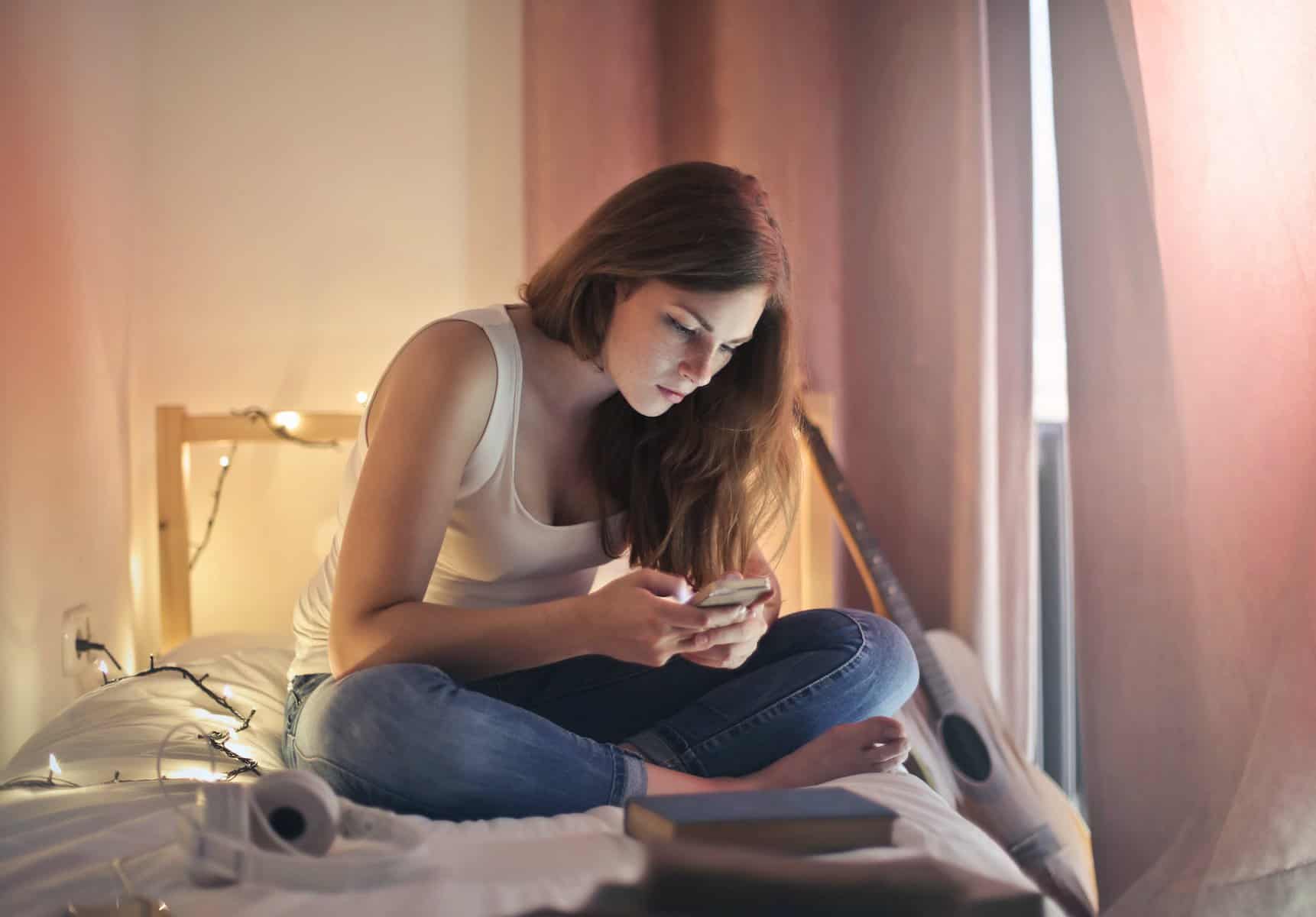 7 Bad Sleeping Habits To Stop