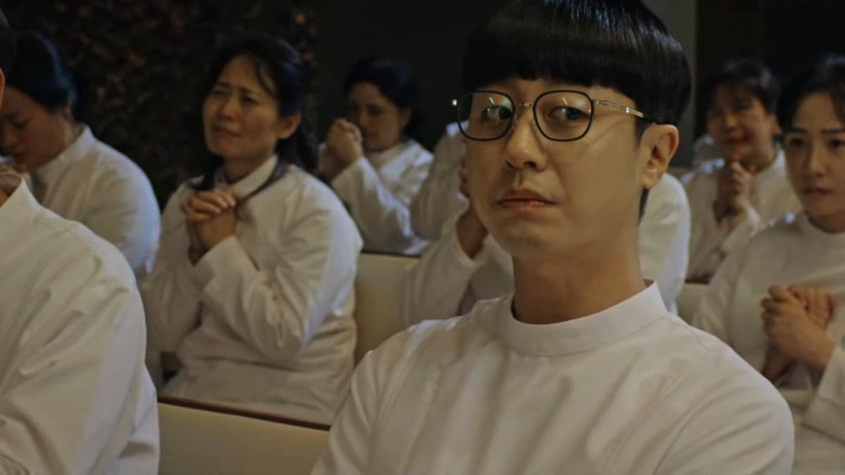 Taxi Driver Season 2 Episode 7 Recap and Review: A Cult Scam and A Sister to Save 3 Taxi Driver Season 2 Episode 7 review
