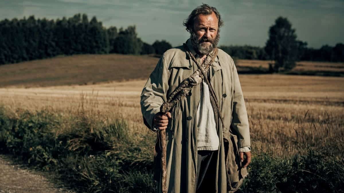 Forgotten Love Review: A Timeless Tale of Family and Identity | Leisurebyte