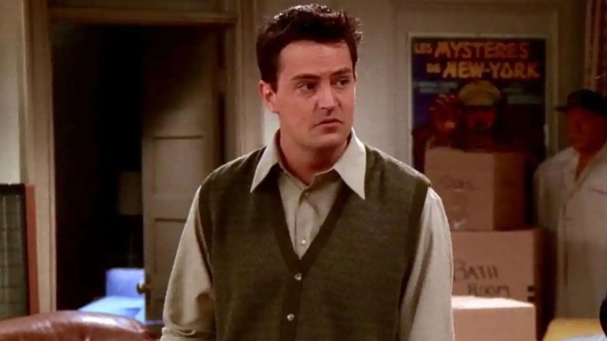  Matthew Perry  Still 1