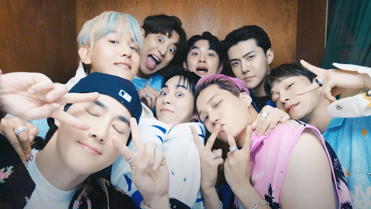 EXO The First Snow 1st Win: Fans Overjoyed at 10-Year-Old Christmas Song's Legendary Victory
