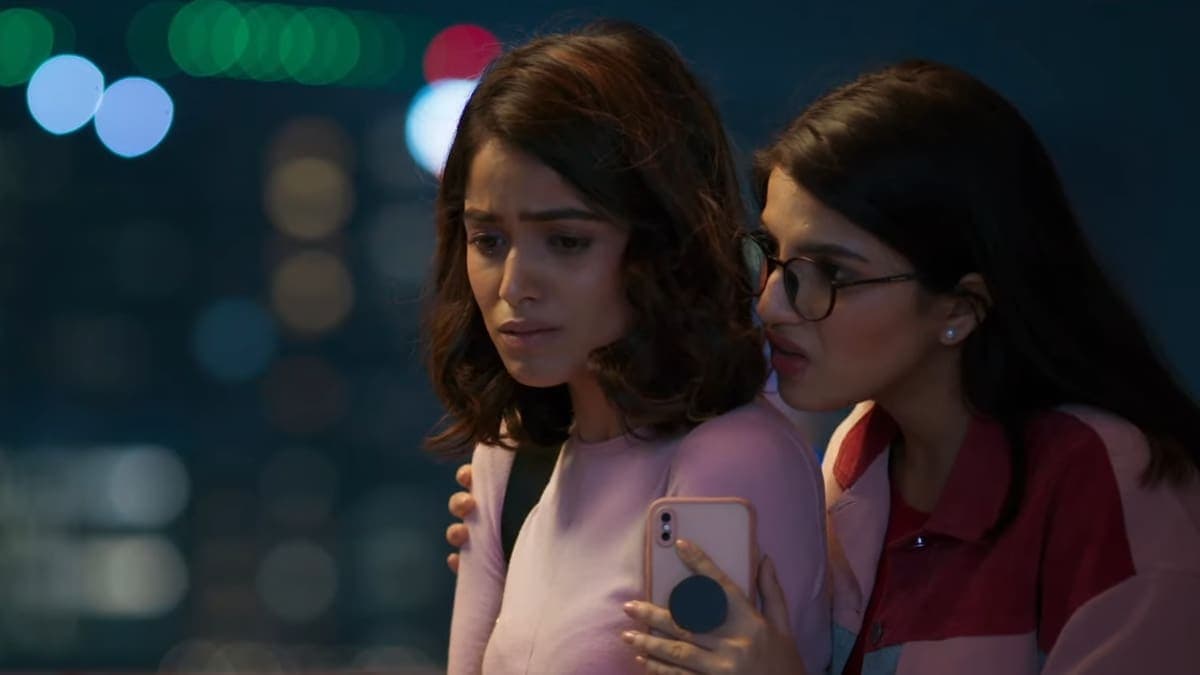 Hey Kameeni Review Messy, Preachy and Fails to Be Mysterious Leisurebyte