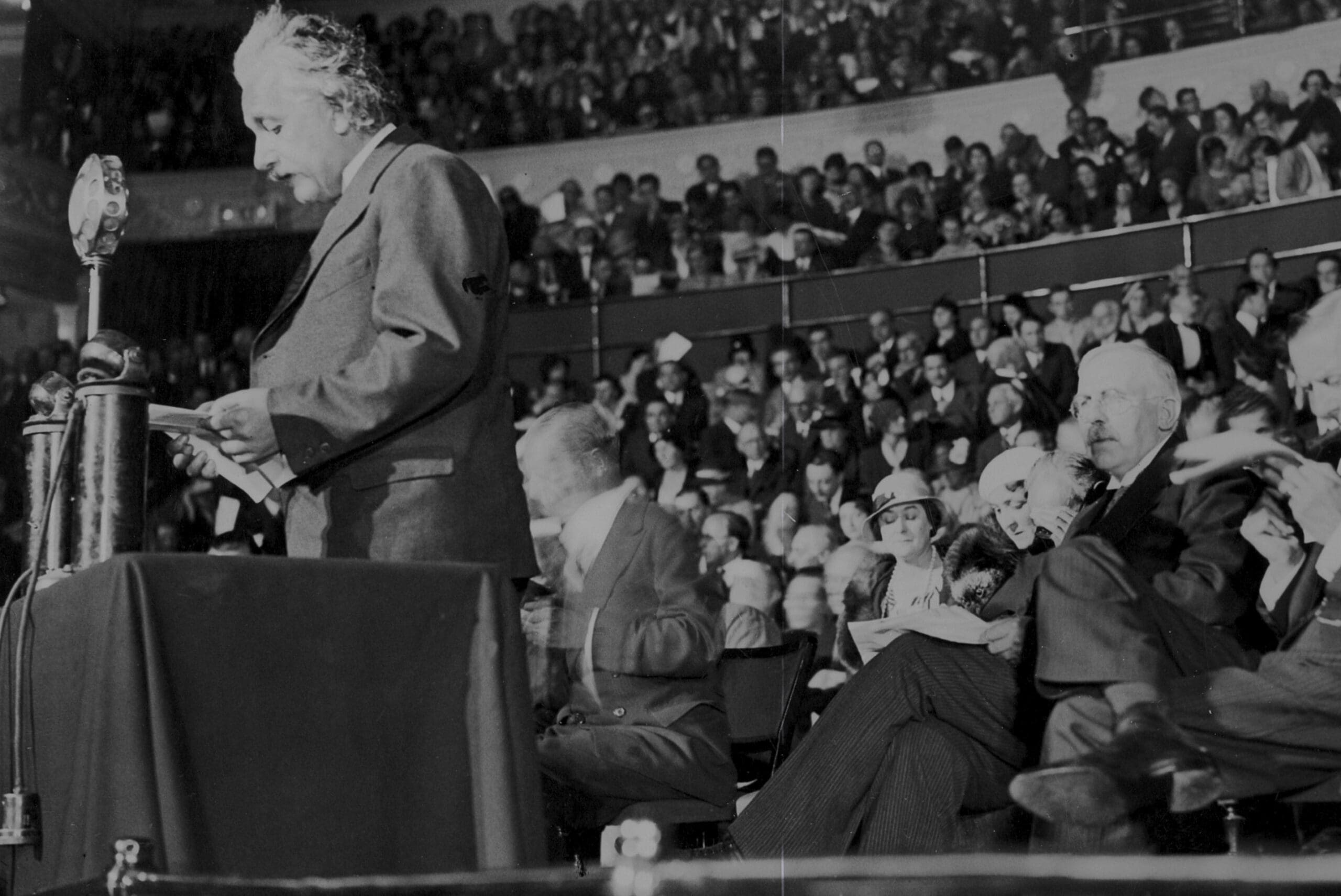 Einstein and the Bomb Review