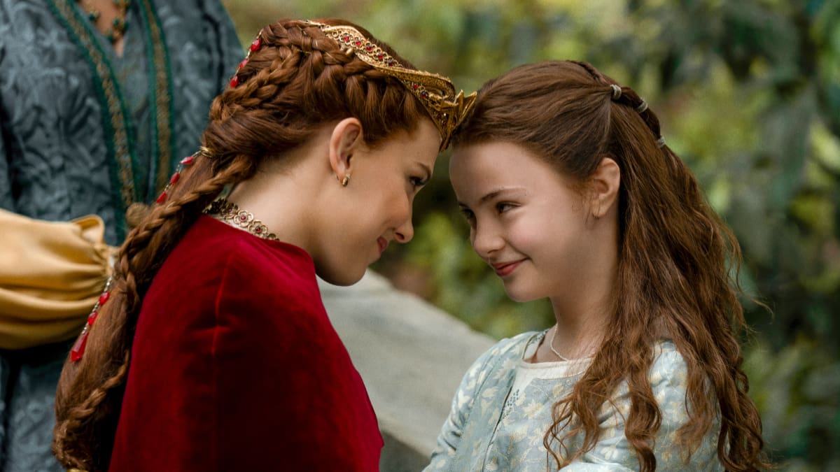 Damsel Ending Explained: Did Elodie Manage to Escape from the Cave? What Happened to the Dragon?