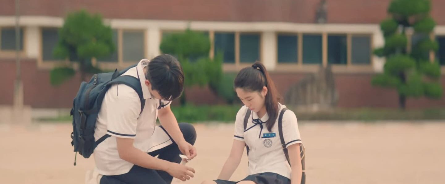 Queen of Tears Episode 4 Recap and Review: Kim Soo-hyun Goes Green with Jealousy 4 Queen of Tears Episode 4 Recap and Review: Kim Soo-hyun Goes Green with Jealousy