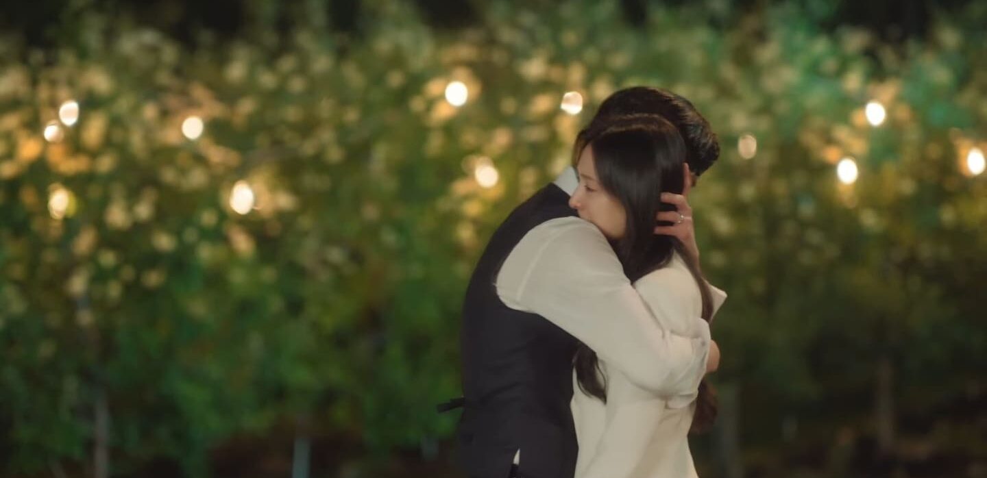 Queen of Tears Episode 4 Recap and Review: Kim Soo-hyun Goes Green with Jealousy 3 Queen of Tears Episode 4 Recap and Review: Kim Soo-hyun Goes Green with Jealousy