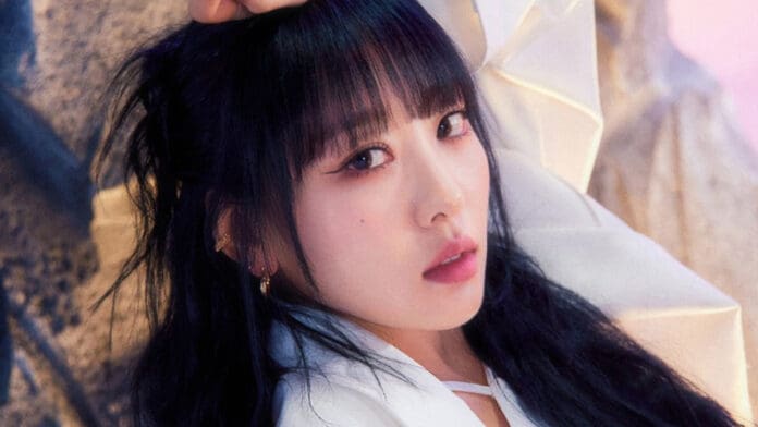 Former LOONA Member Yves Still