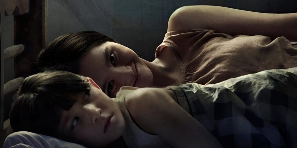 Death Whisperer Review: Nadech Kugimiya Film Lacks Any and All Thrill 1 Death Whisperer Review: Nadech Kugimiya Film Lacks Any and All Thrill