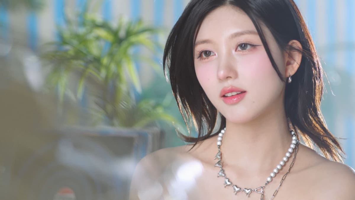 SUMMER FESTA MV Teaser: IVE Transports Fans to a Beach Paradise in the Latest 2024 Pepsi Campaign