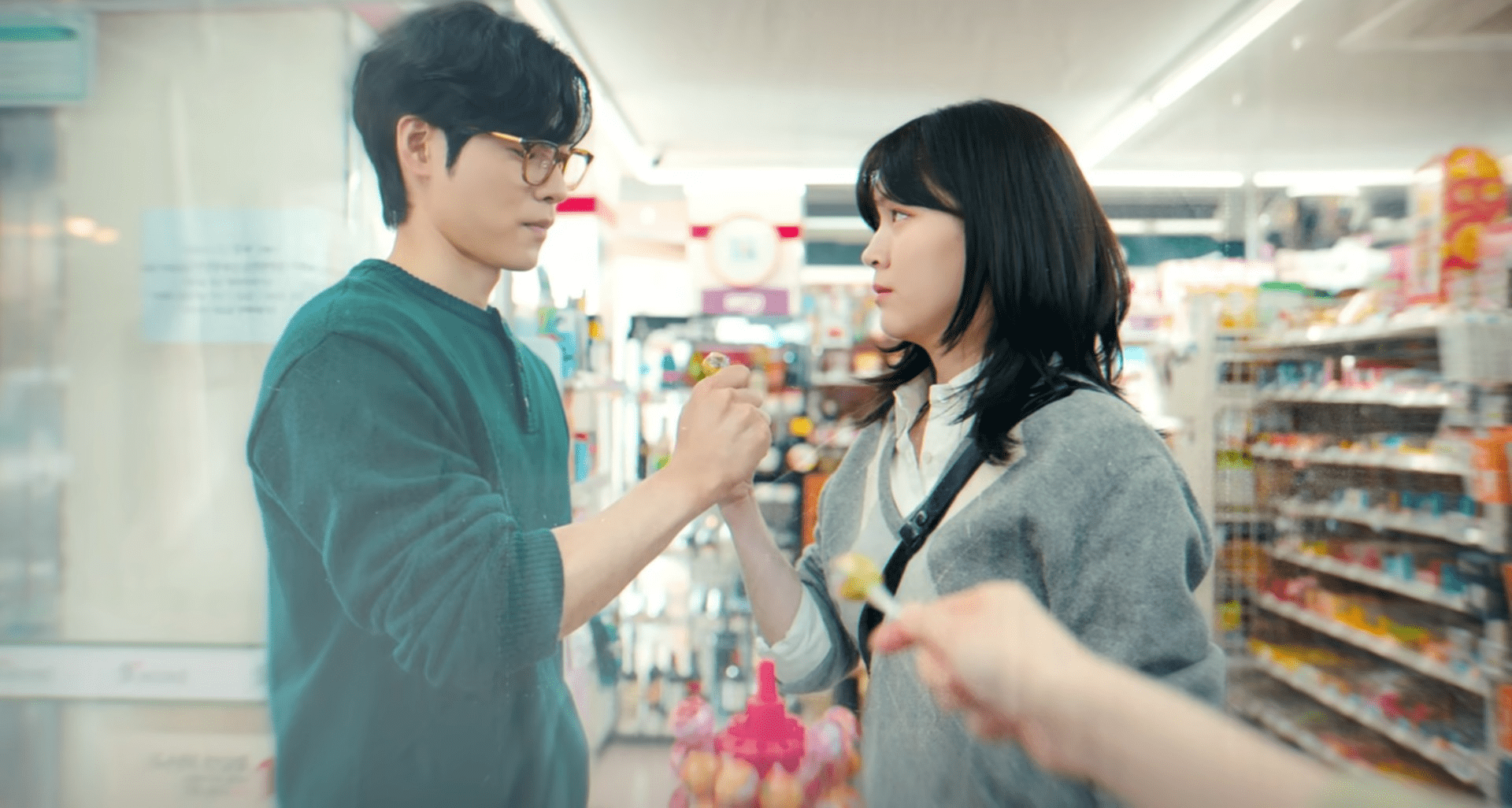 Love Next Door Episode 4 Review: Emotions Run Deep as Love and Loyalty are Put to the Test 4 Love Next Door Episode 4 Review Still 3