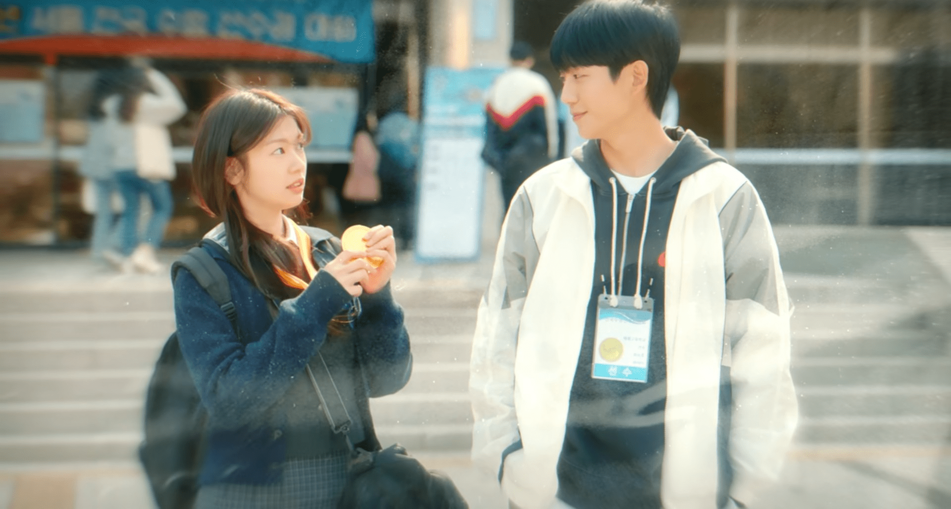 Love Next Door Episode 4 Review: Emotions Run Deep as Love and Loyalty are Put to the Test 5 Love Next Door Episode 4 Review Still 4