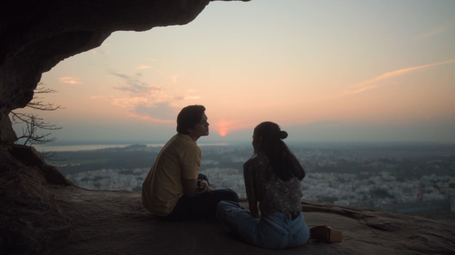 Gutar Gu Season 2 Review: Ashlesha Thakur, Vishesh Bansal