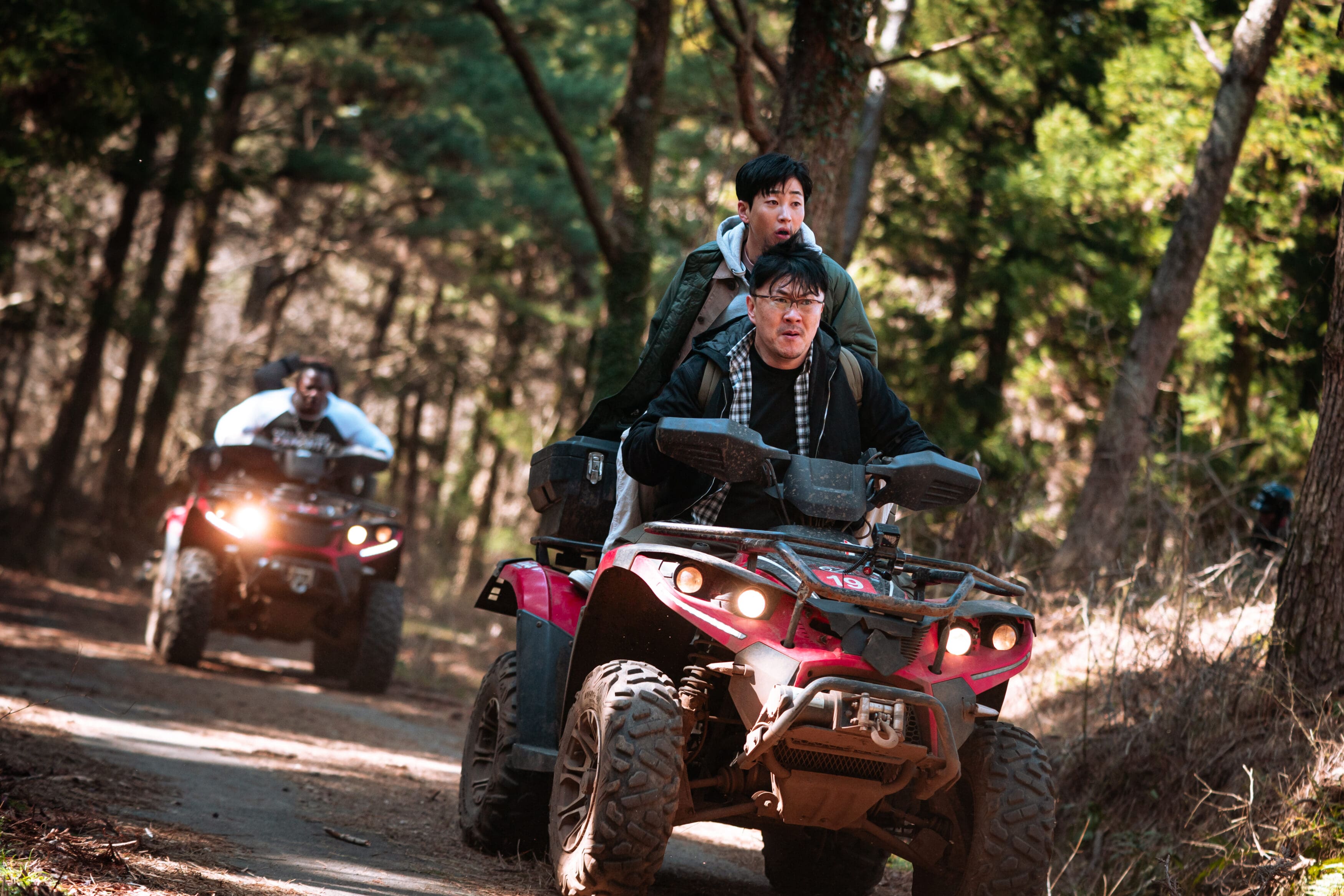 Zombieverse: New Blood Review: Din Din, Defconn