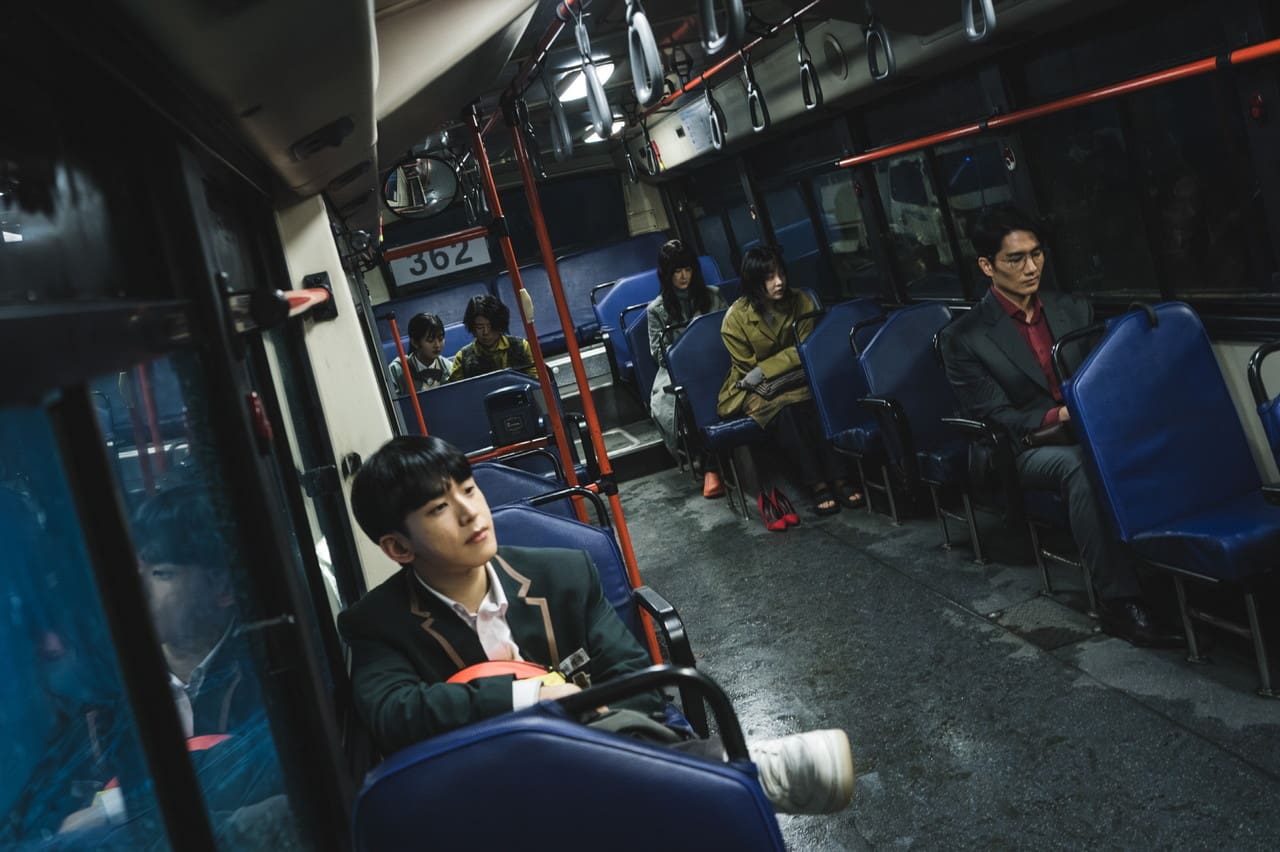 Light Shop Kdrama: Who are Alive/Dead by the End of the Disney+ Series? 1 Light Shop Episode 5 Review: Um Tae-Goo, Lee Jung-Eun, Kim Min-Ha, Shin Eun-Soo, Kim Sun-Hwa, Kim Ki-Hae