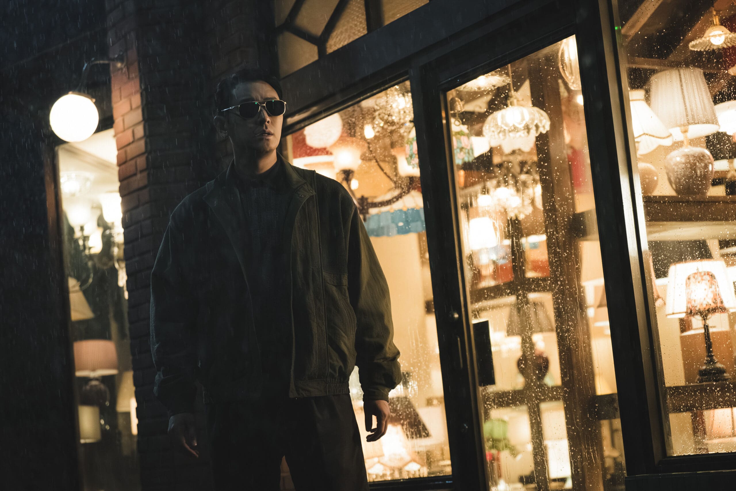 Light Shop Ending Explained: Ju Ji-hoon