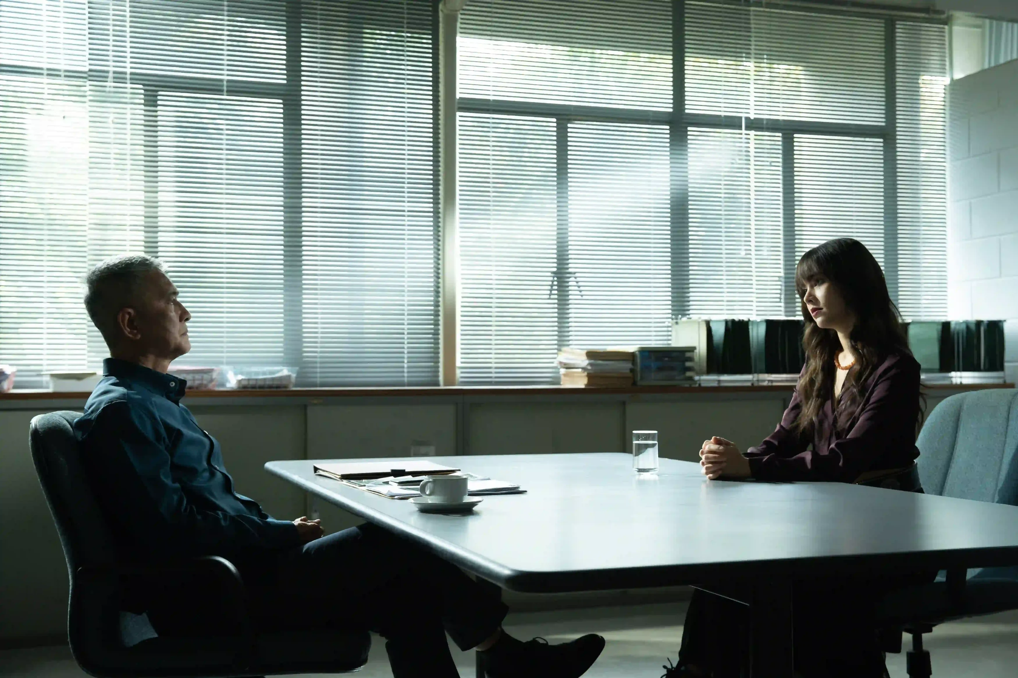 Dalah: Death and the Flower Review: Obvious But Entertaining 7 Dalah: Death and the Flower Review: Urassaya Sperbund, Nong Thanongsak Suphakan