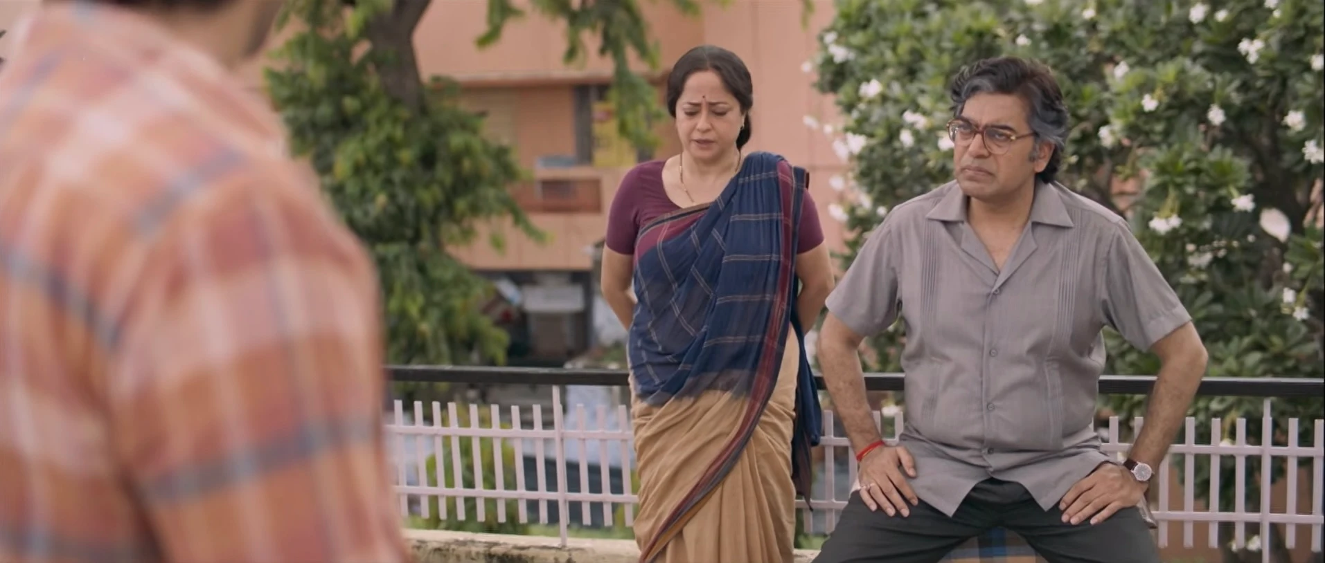 Kaushaljis VS Kaushal Review: Almost Warm and Fuzzy 4 Kaushaljis VS Kaushal Review: Ashutosh Rana, Sheeba Chaddha