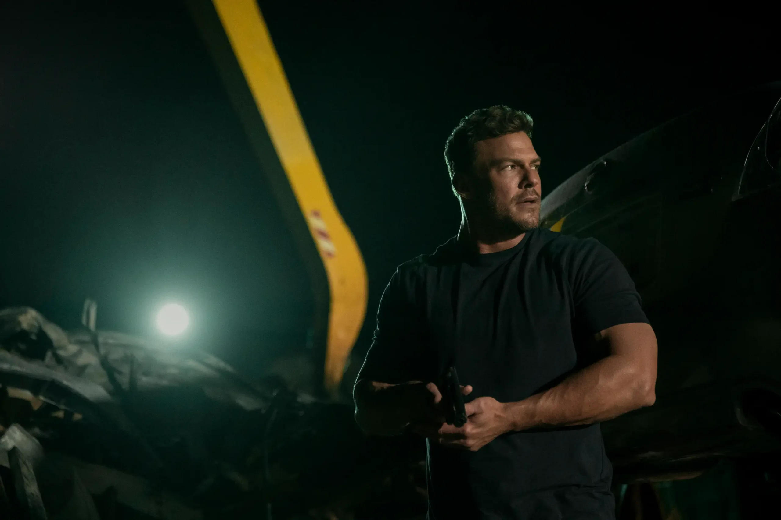 Reacher Season 3 Review: Alan Ritchson