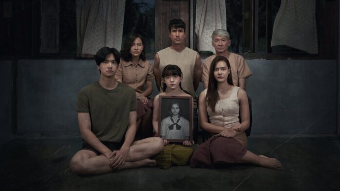 Death Whisperer 2 Review: Arisara Wongchalee, Nadech Kugimiya, Paramej Noiam, Nutthatcha Nina Jessica Padovan, and Denise Jelilcha Kapaun