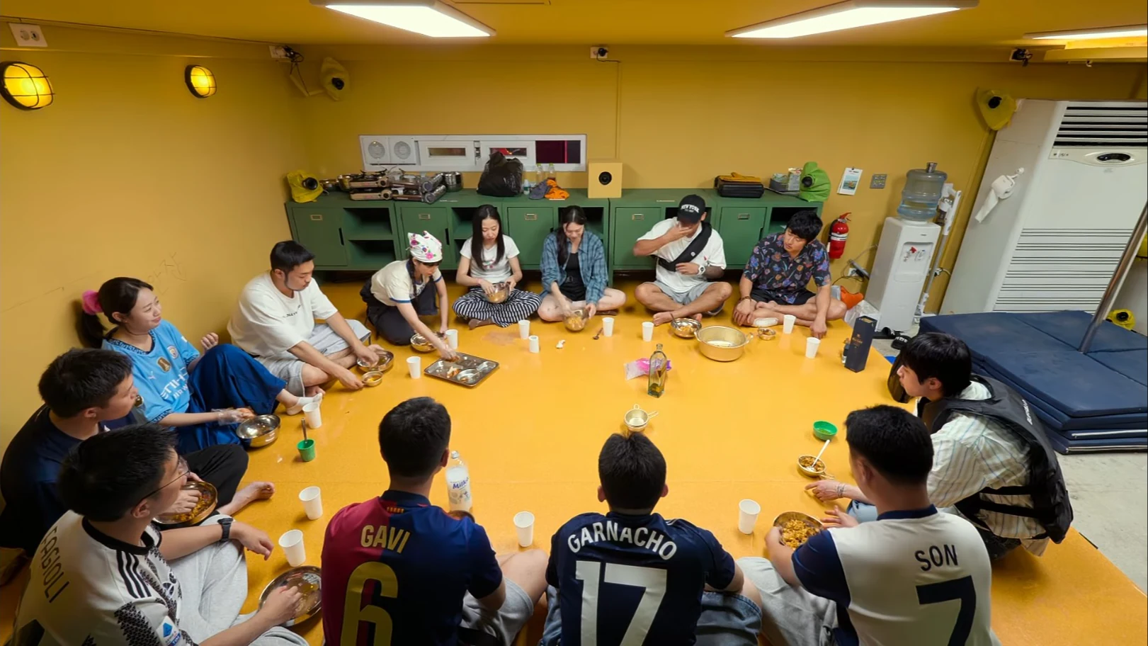 Kian's Bizarre B&B Finale Review: Kian84, Kim Seok-jin and Ji Ye-eun