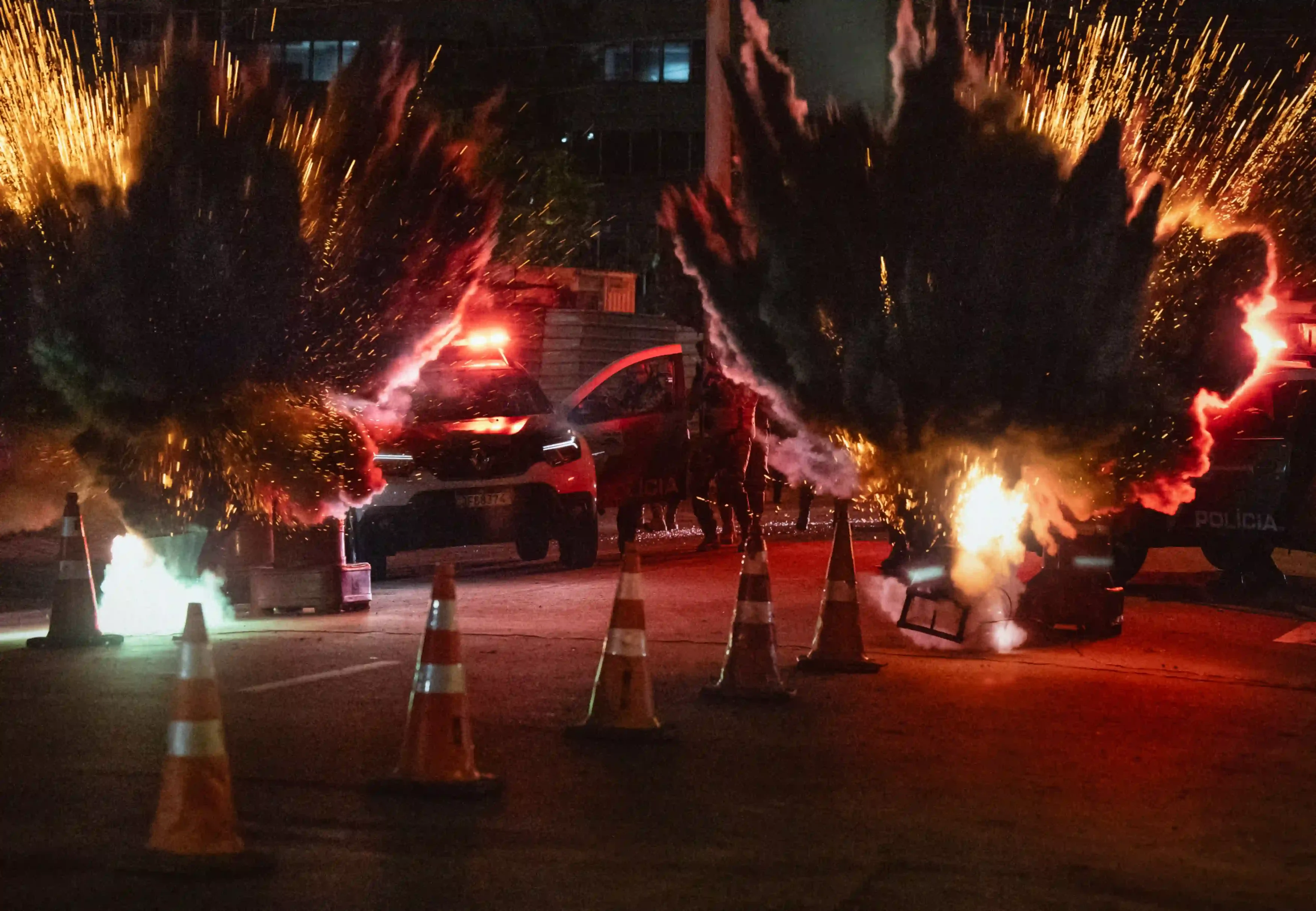 Criminal Code Season 2 Ending Explained: Is Suellen Able to Arrest Isaac? What Happens in the End? 3 Criminal Code Season 2 Ending Explained: Still