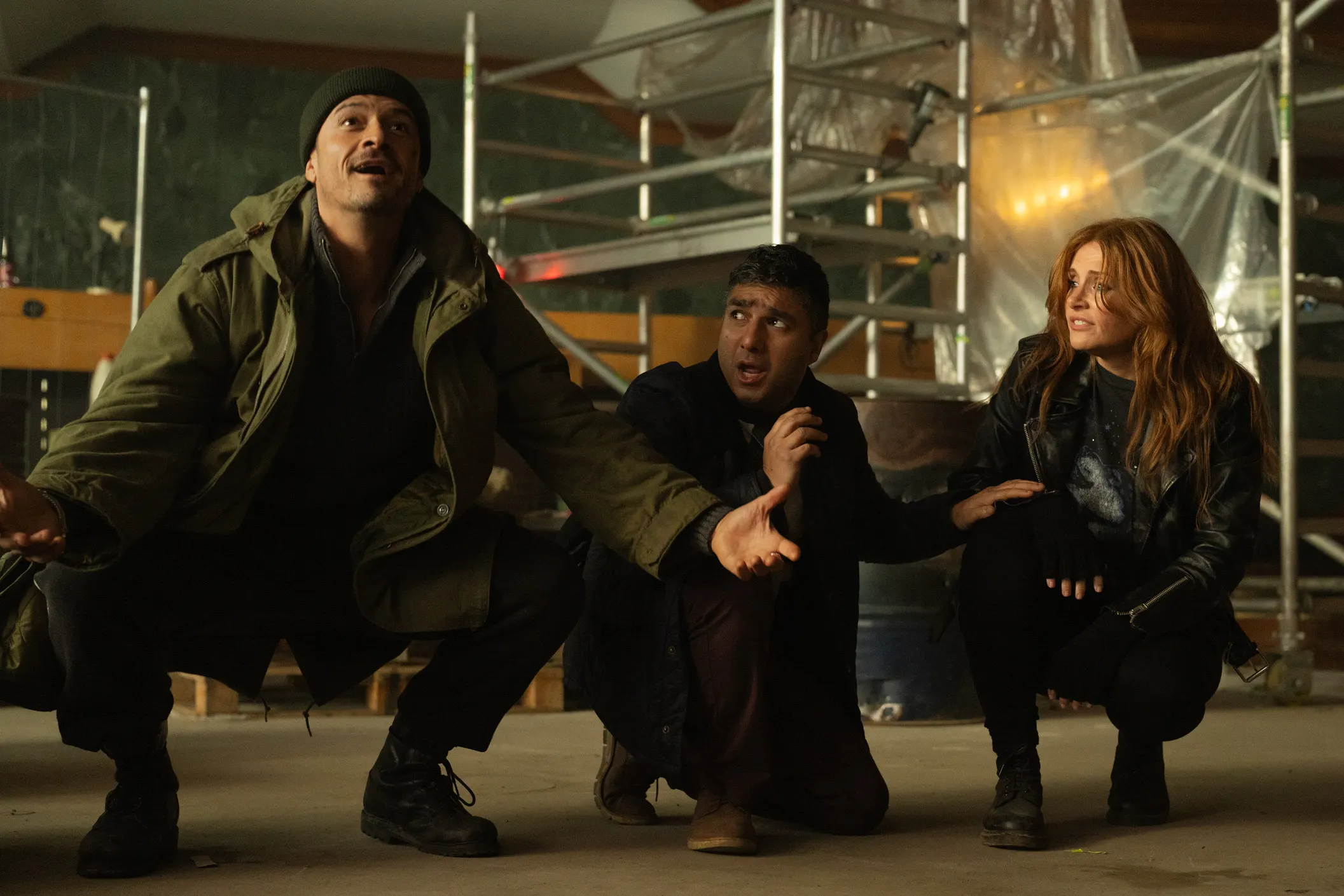 Deep Cover Review: Entirely Unoriginal But Somehow Still Entertaining 2 Deep Cover Review: Orlando Bloom, Nick Mohammed, Bryce Dallas Howard