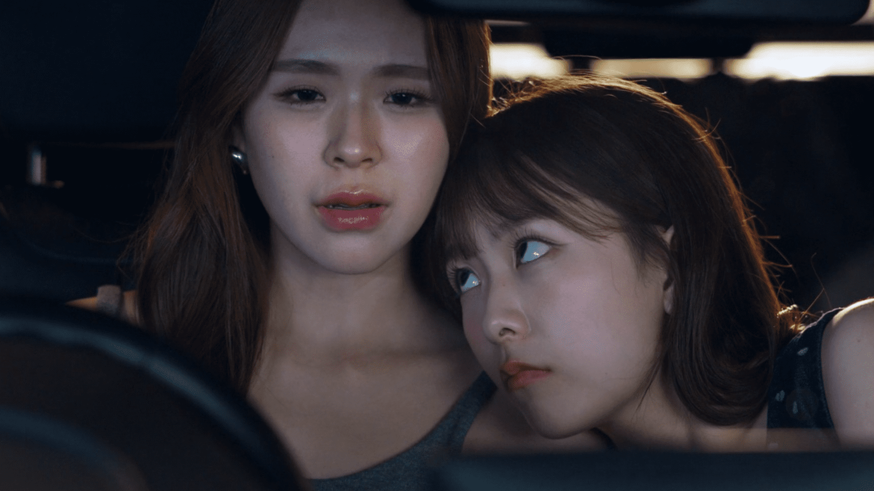 Whale Store XOXO Episode 3 Review: June Wanwimol Jaenasavamethee, Mewnich Nannaphas Loetnamchoetsakun