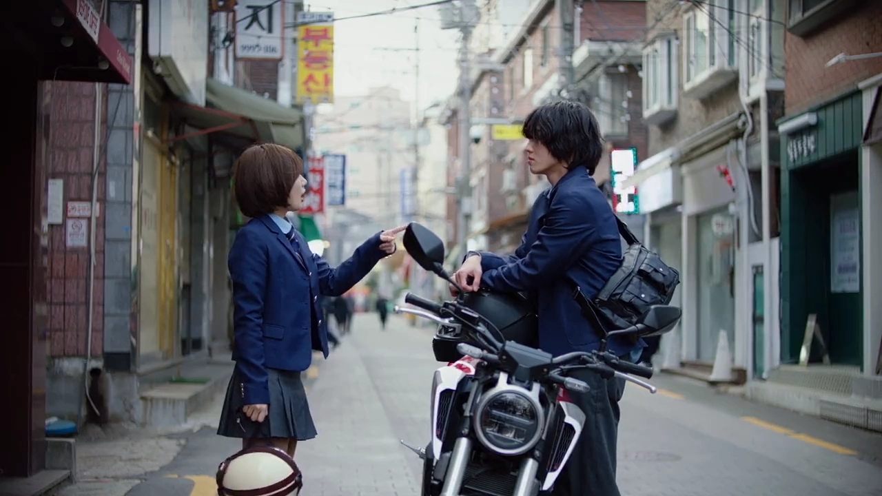 Bitch x Rich Season 2 Episode 1: Lee Eun-saem, Won Kyu-bin