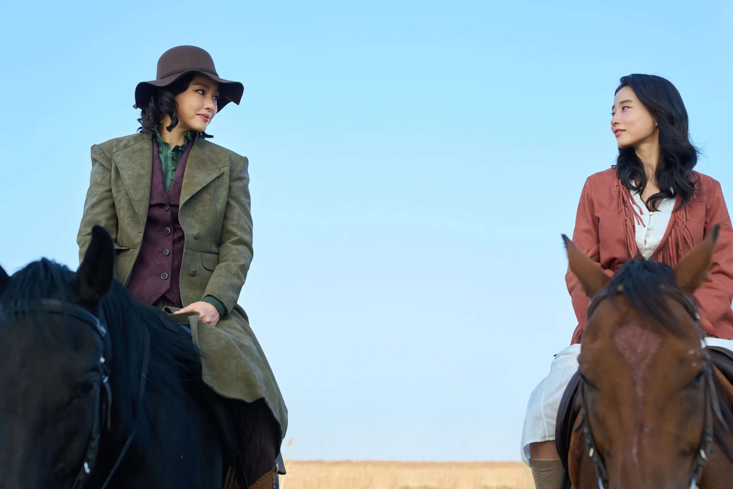 Aema Review: Lee Hanee, Bang Hyo-rin