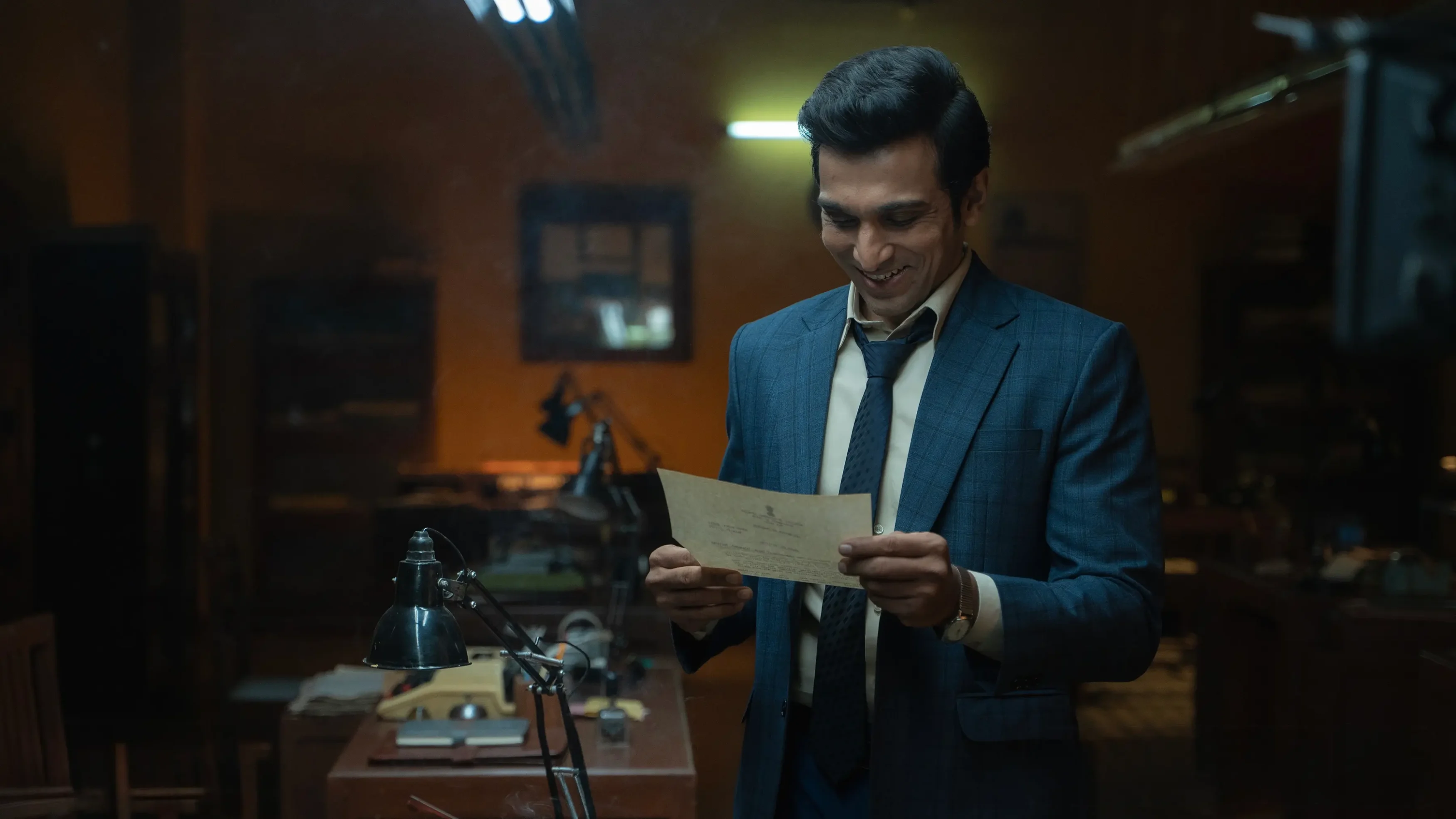 Saare Jahan Se Accha Review: Pratik Gandhi