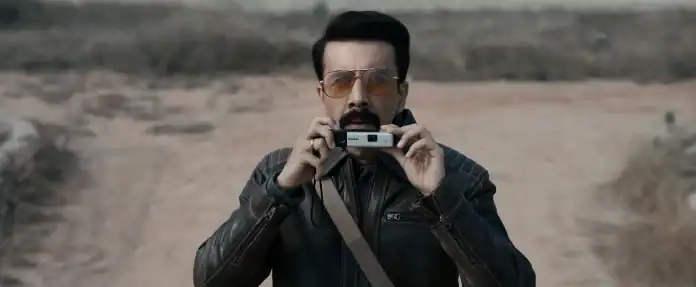 Salakaar Review: Naveen Kasturia