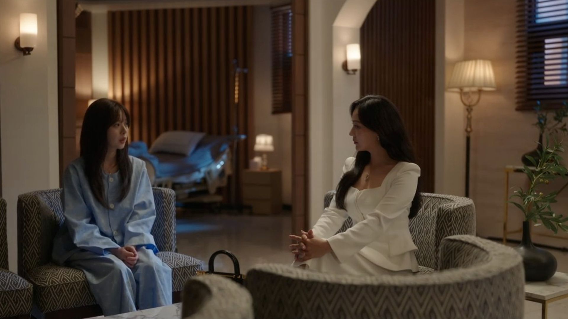 First Lady Episode 7: Han Su-a, Eugene