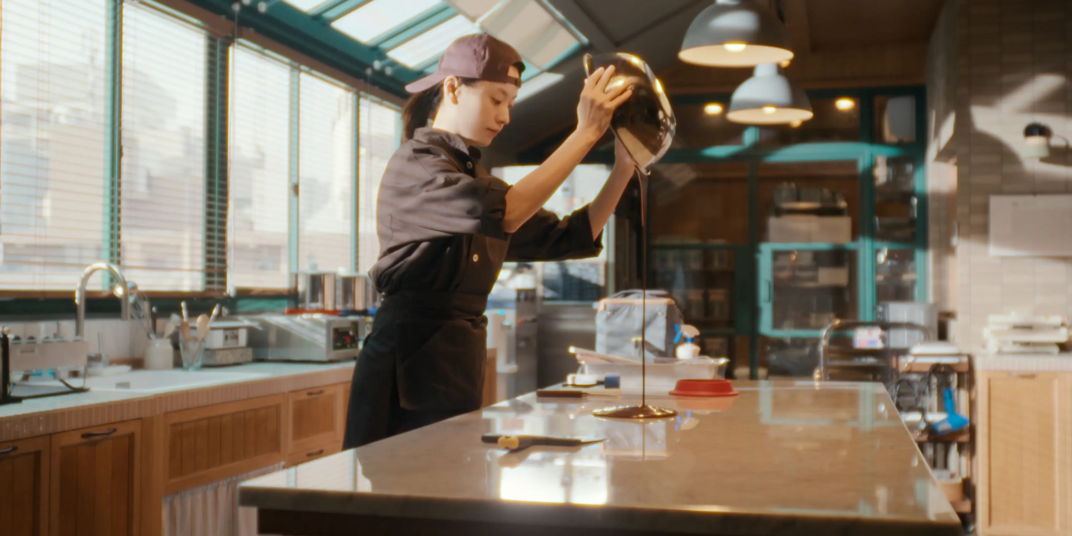 Romantics Anonymous Review: Han Hyo-joo