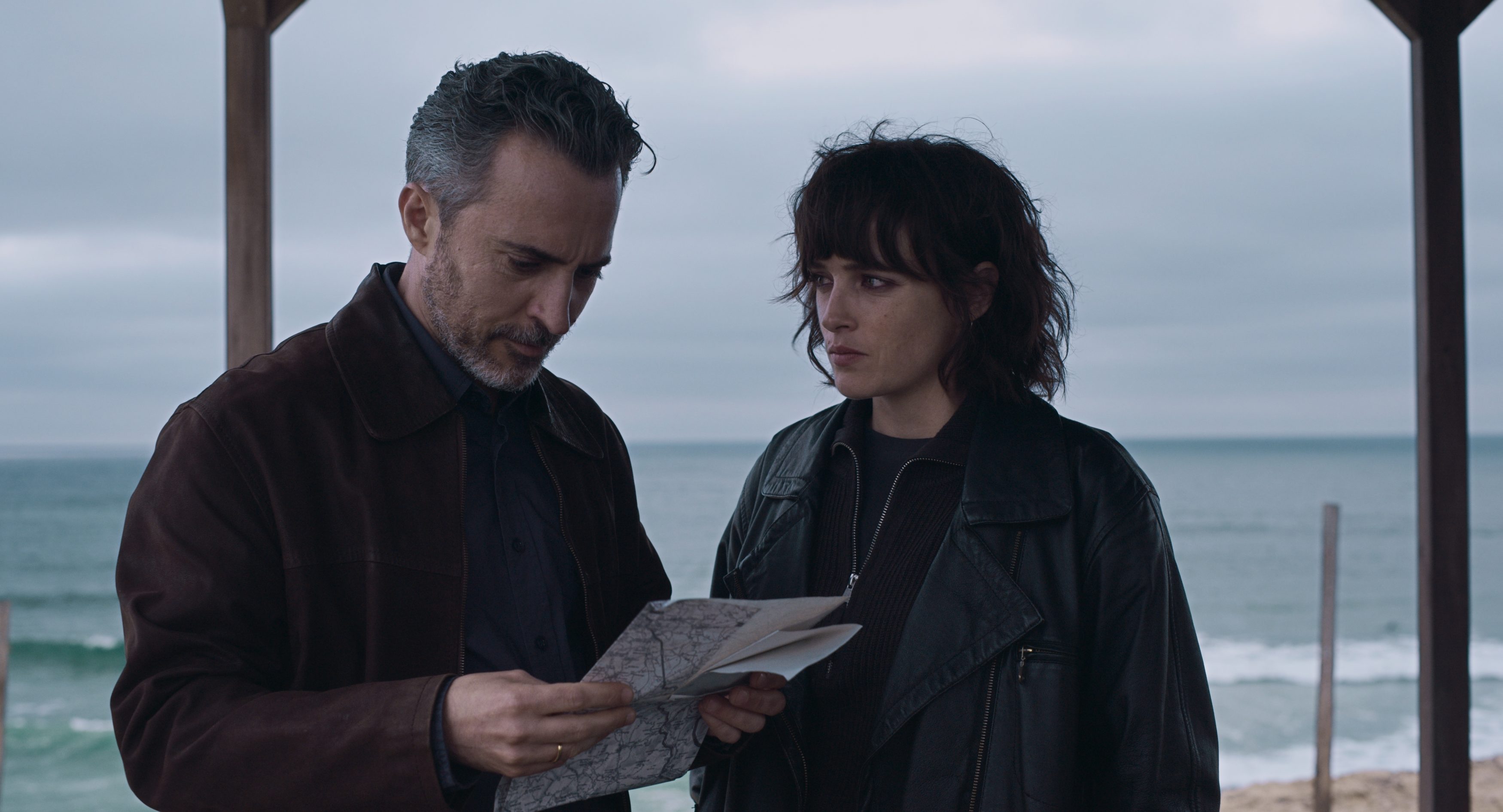 She Walks in Darkness Ending Explained: Susana Abaitua, Andrés Gertrúdix