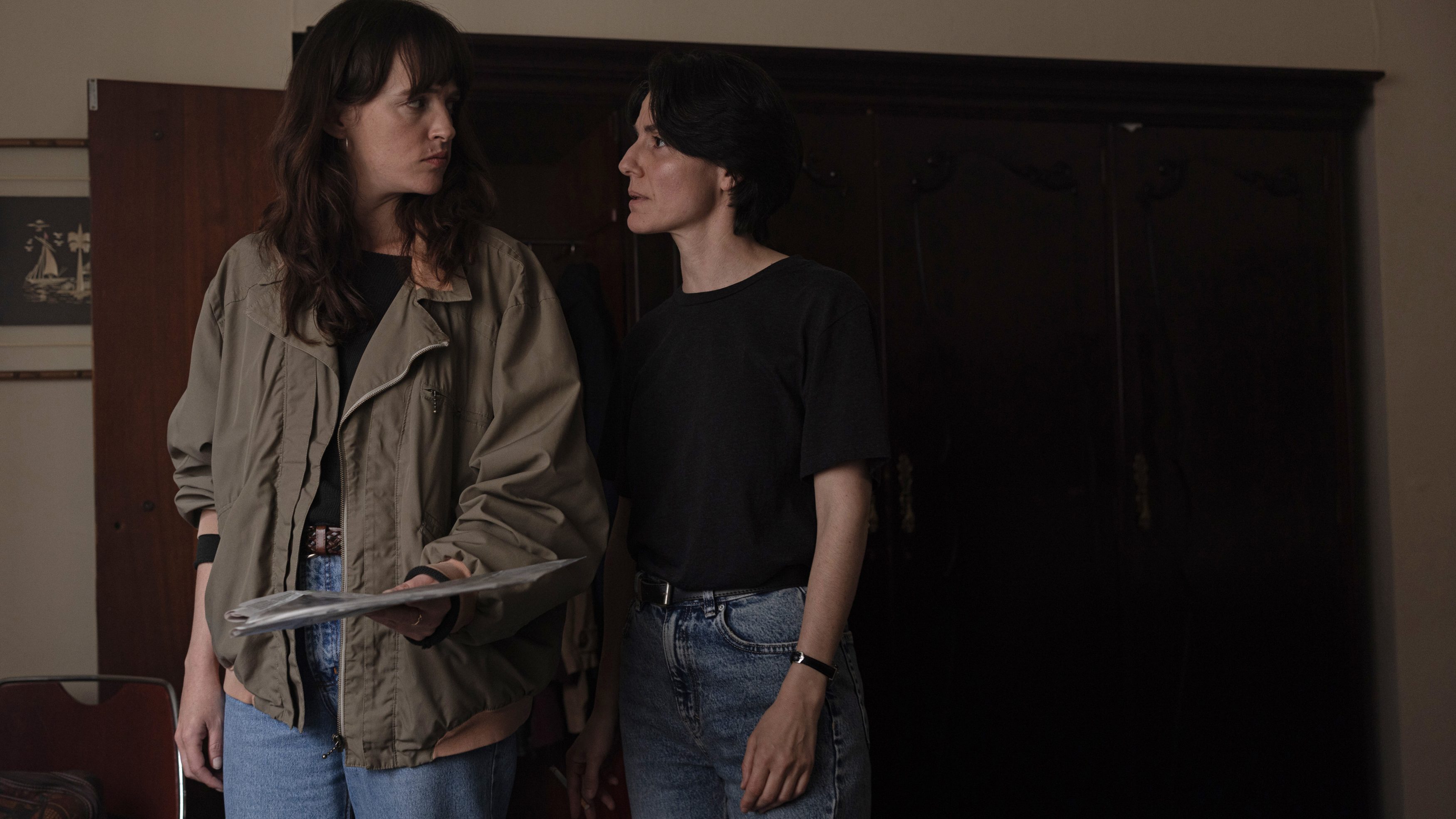 She Walks in Darkness Review: Susana Abaitua, Iraia Elias