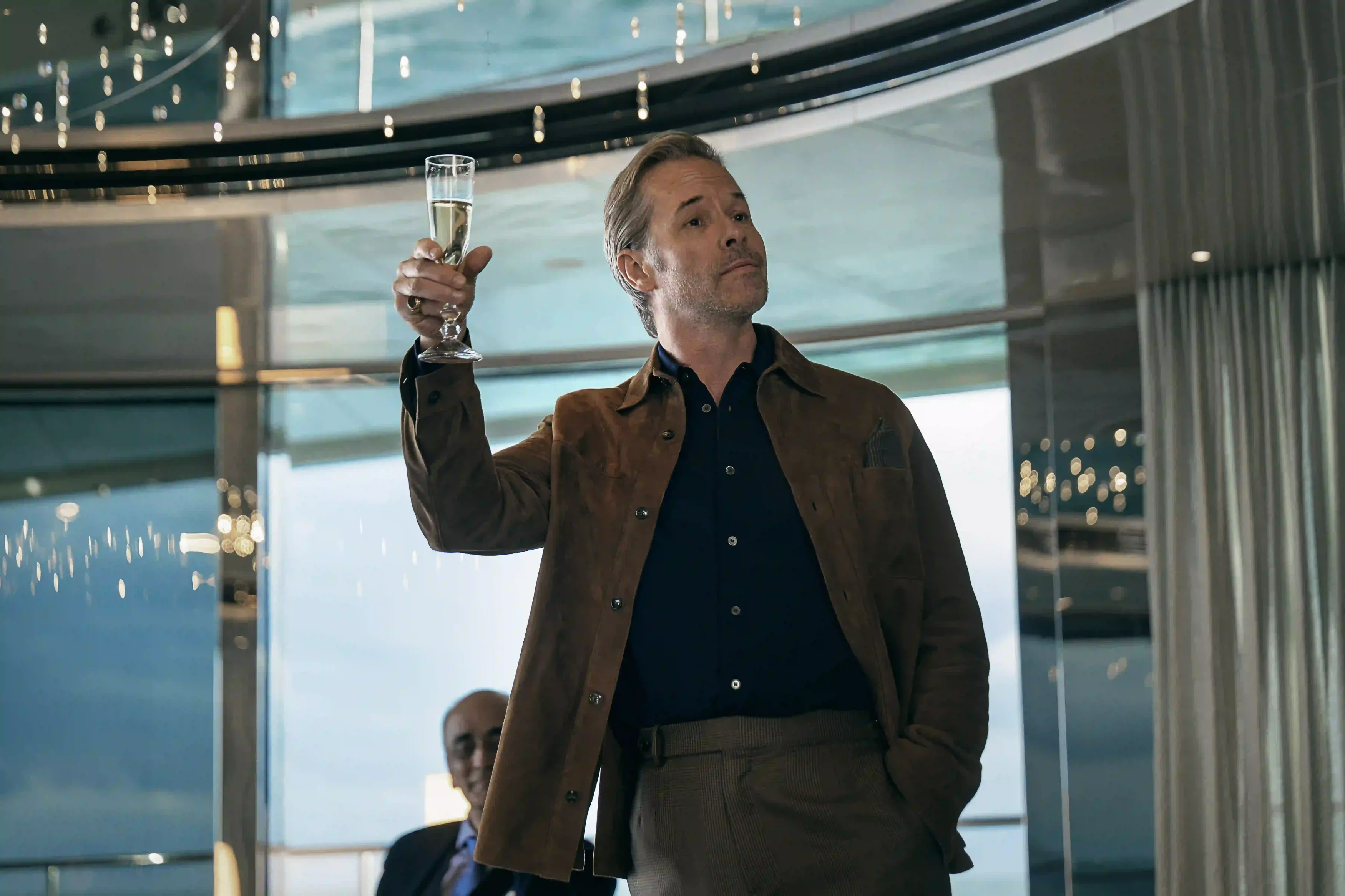 The Woman in Cabin 10 Review: Guy Pearce