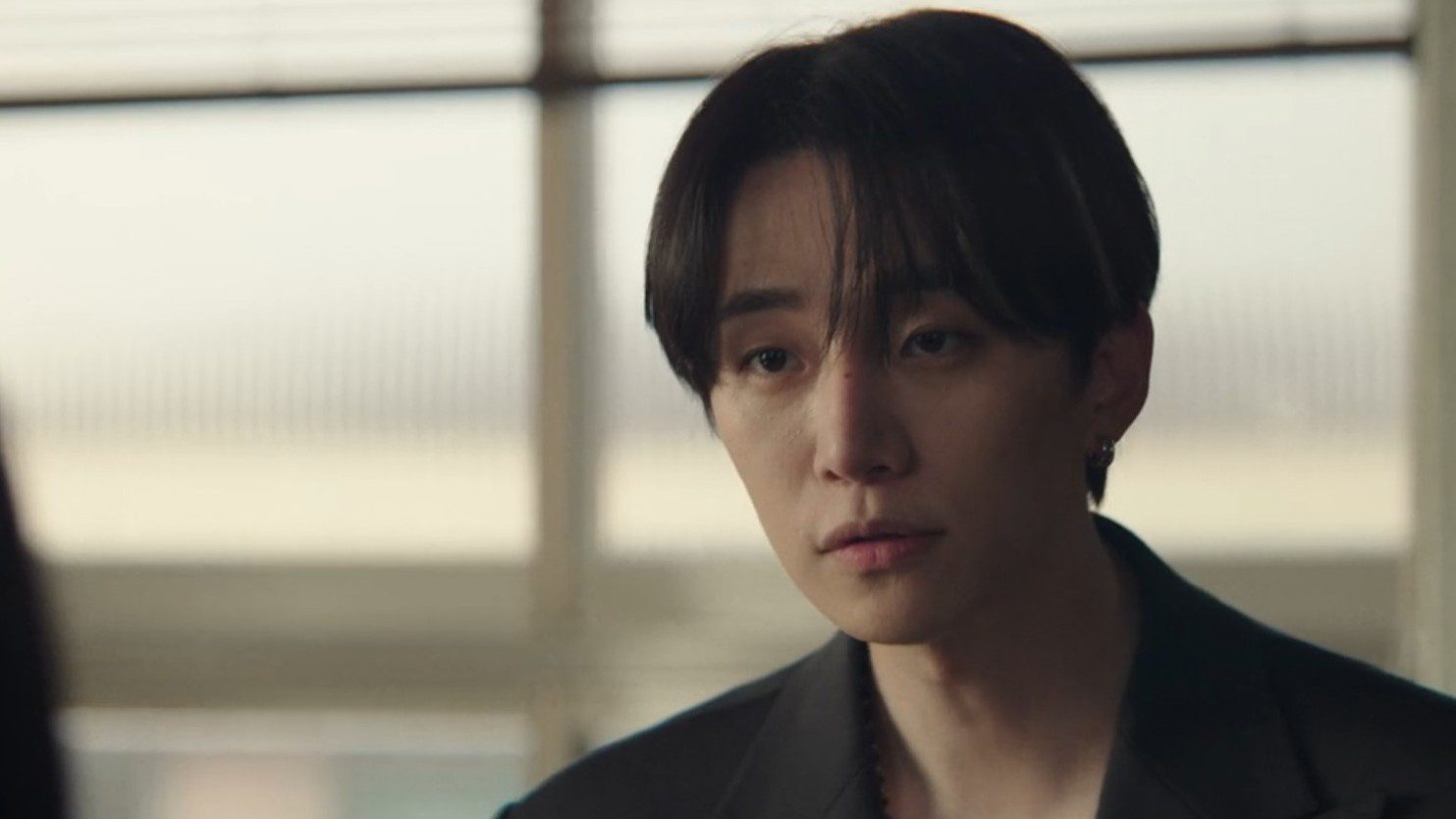 Typhoon Family Episode 2 Review: Lee Jun-ho