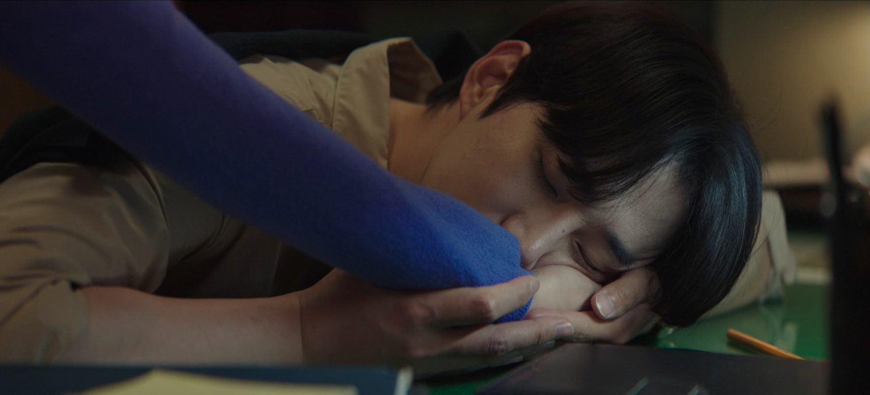 Typhoon Family Episode 3: Lee Jun-ho