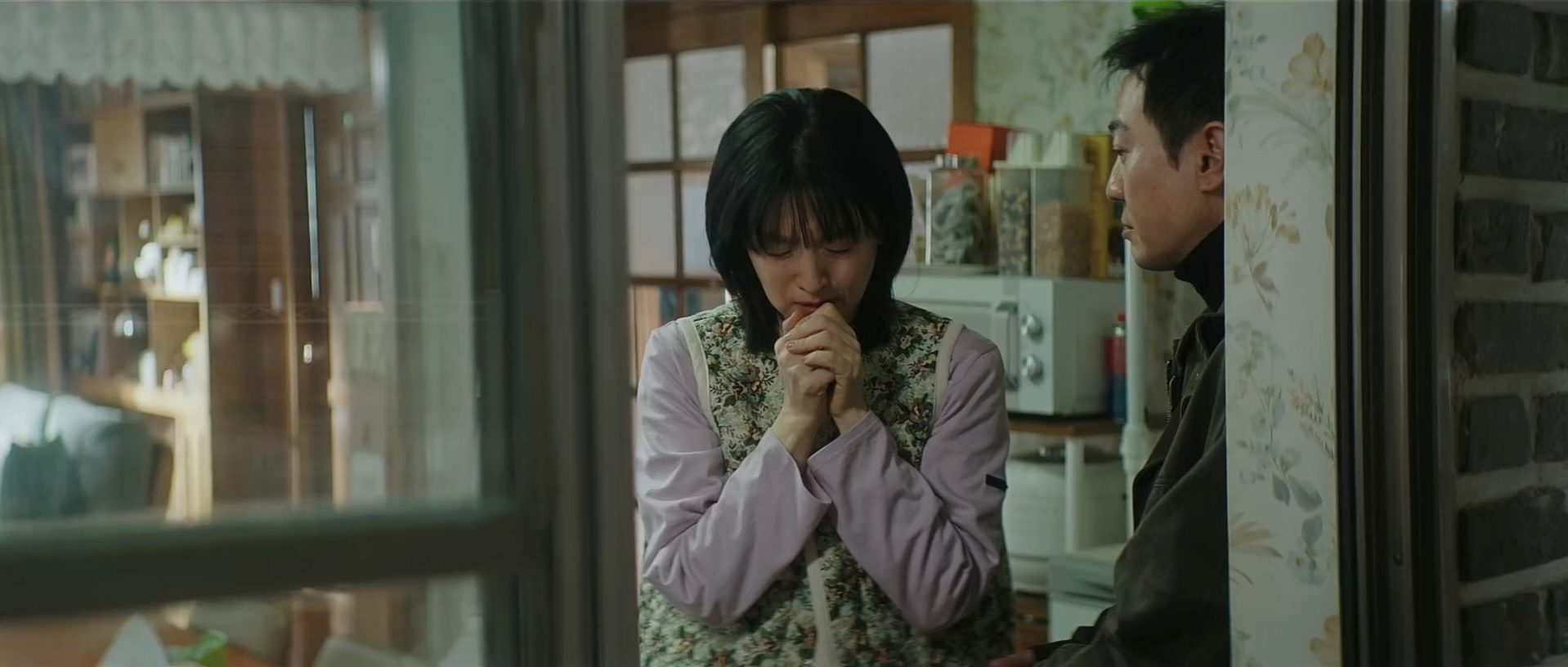 Walking on Thin Ice Episode 5: Lee Young-ae, Park Yong-woo