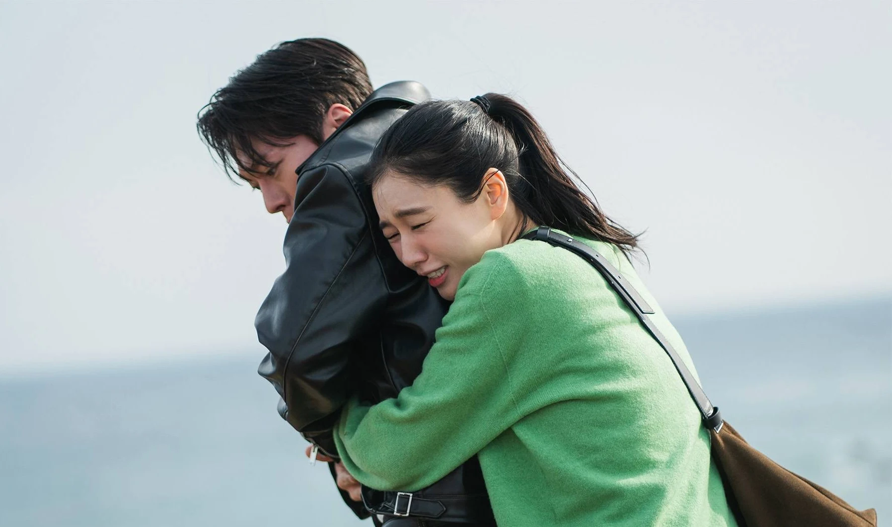 Dynamite Kiss Episode 1 Review: A Fantastic First Episode Full of Surprises and Sweetness 2 Dynamite Kiss Episode 1: Jang Ki-yong, Ahn Eun-jin