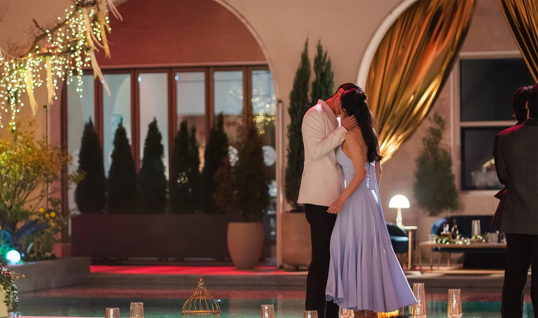 Dynamite Kiss Episode 1 Review: A Fantastic First Episode Full of Surprises and Sweetness 5 Dynamite Kiss Episode 1: Jang Ki-yong, Ahn Eun-jin