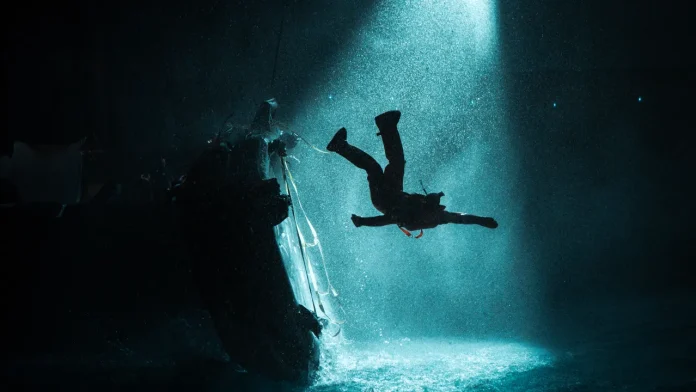 Heweliusz Review: Still