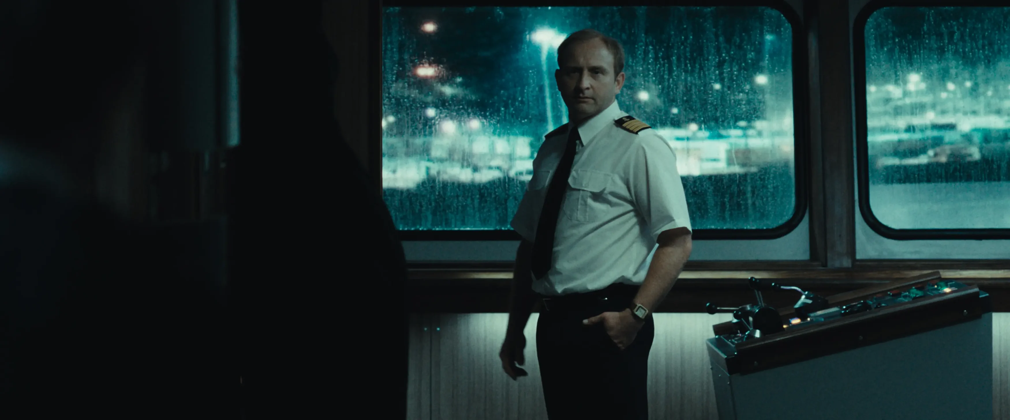 Heweliusz Review: A Haunting Maritime Tragedy Brought to Life 3 Heweliusz Review: Borys Szyc