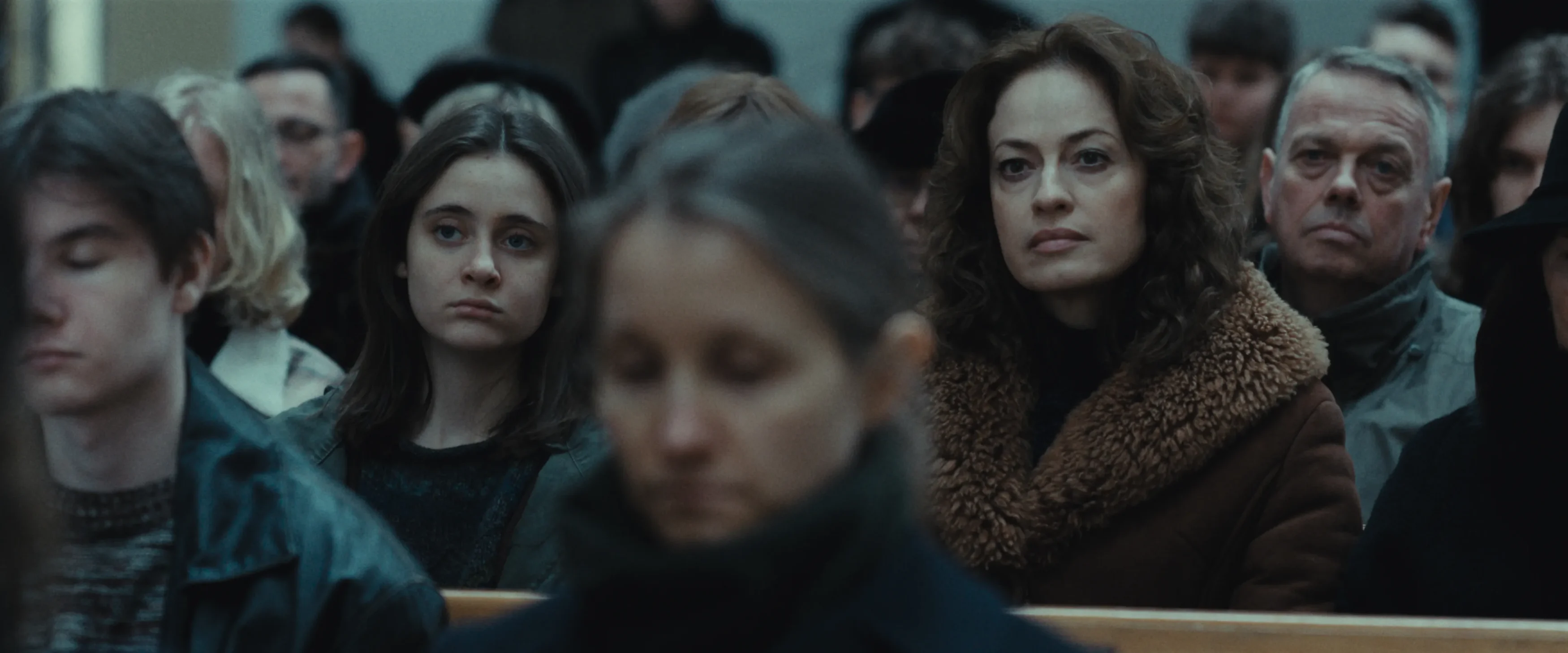 Heweliusz Review: A Haunting Maritime Tragedy Brought to Life 2 Heweliusz Review: Magdalena Rózczka