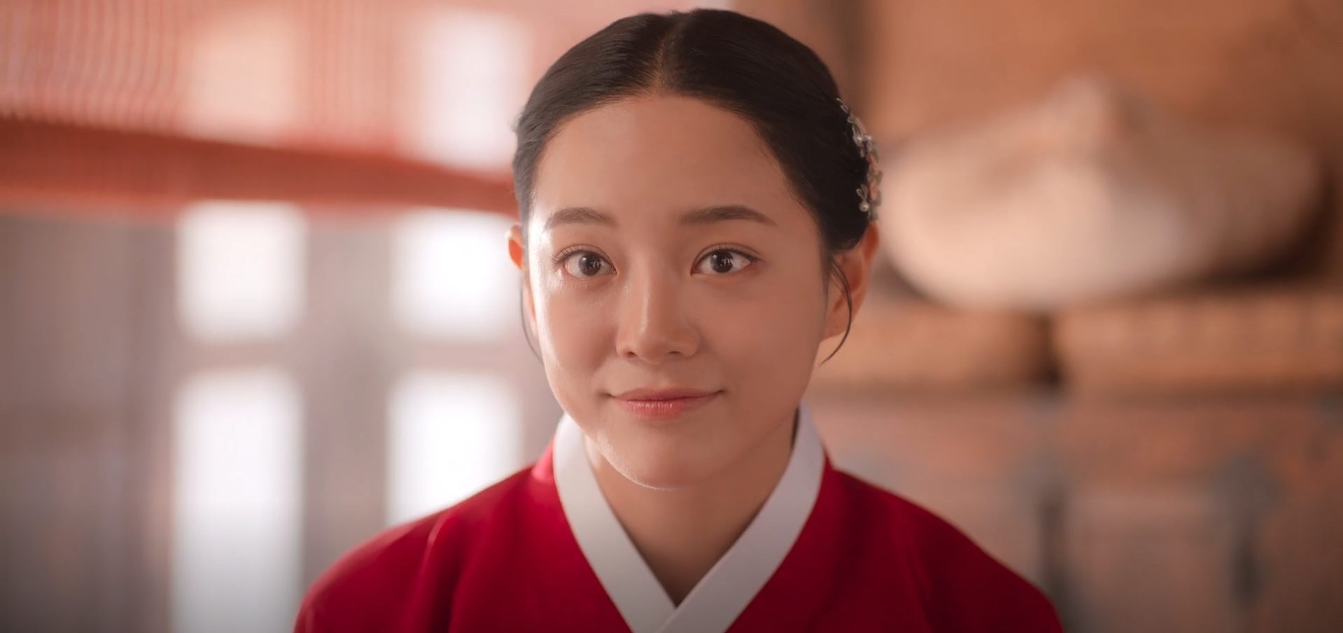 Moon River Episode 4 Review: A Soul-Swapping, Heart-Flipping Delight 3 Moon River Episode 4 Review: Kim Se-jeong