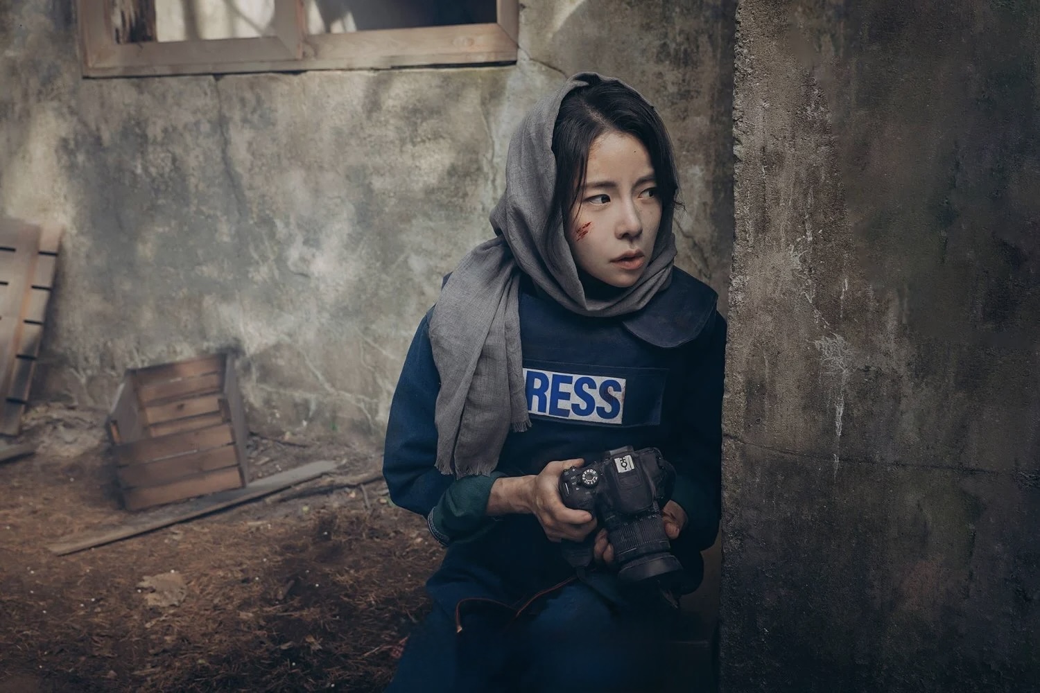 Nice to Not Meet You Episode 1 Review: Unhinged and Chaotic 3 Nice to Not Meet You Episode 1: Lim Ji-yeon