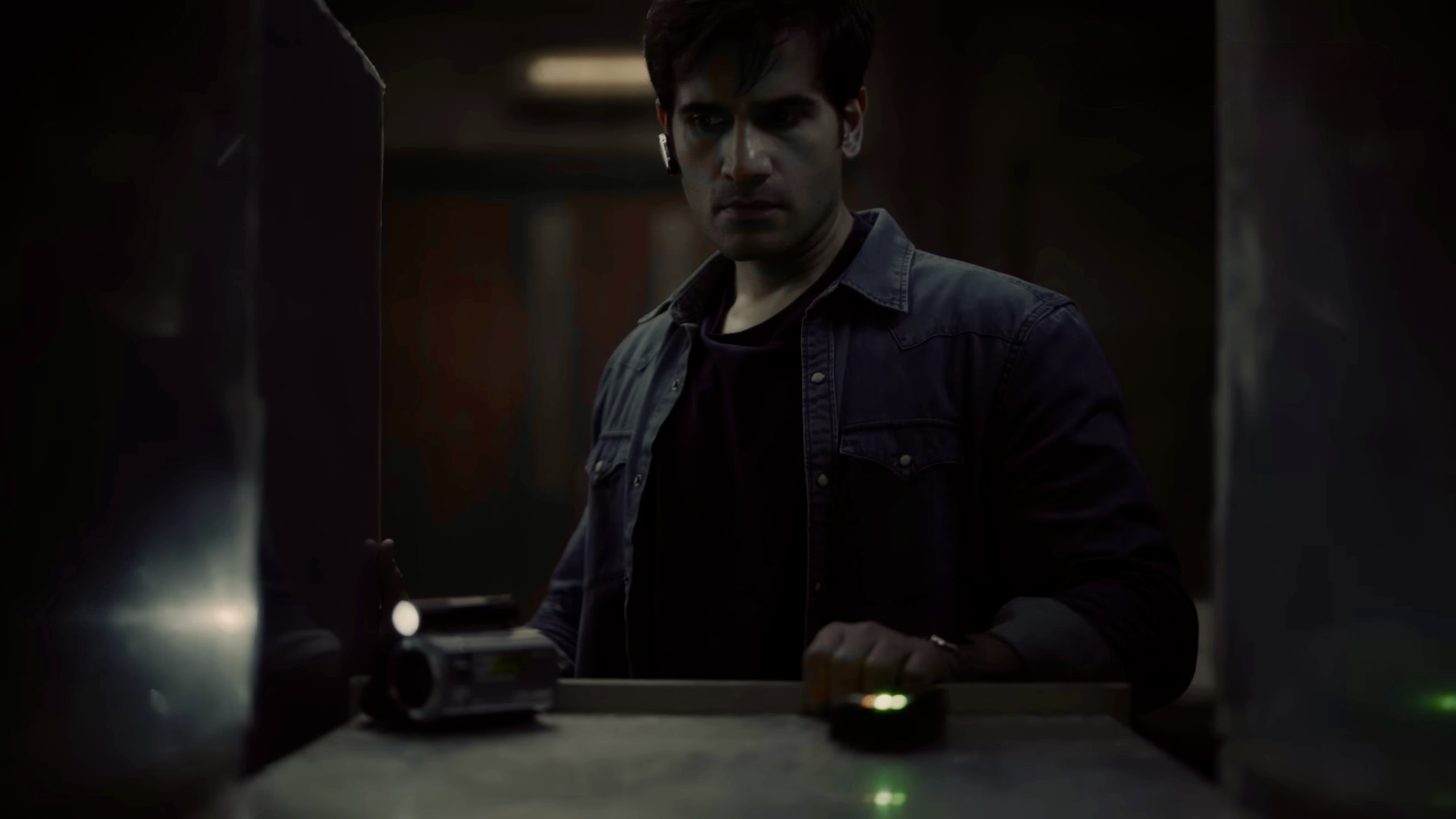 Bhay: The Gaurav Tiwari Story Review: Forgettable and Disappointing Supernatural Thriller Devoid of Thrills 1 Bhay: The Gaurav Tiwari Story Review: Karan Tacker